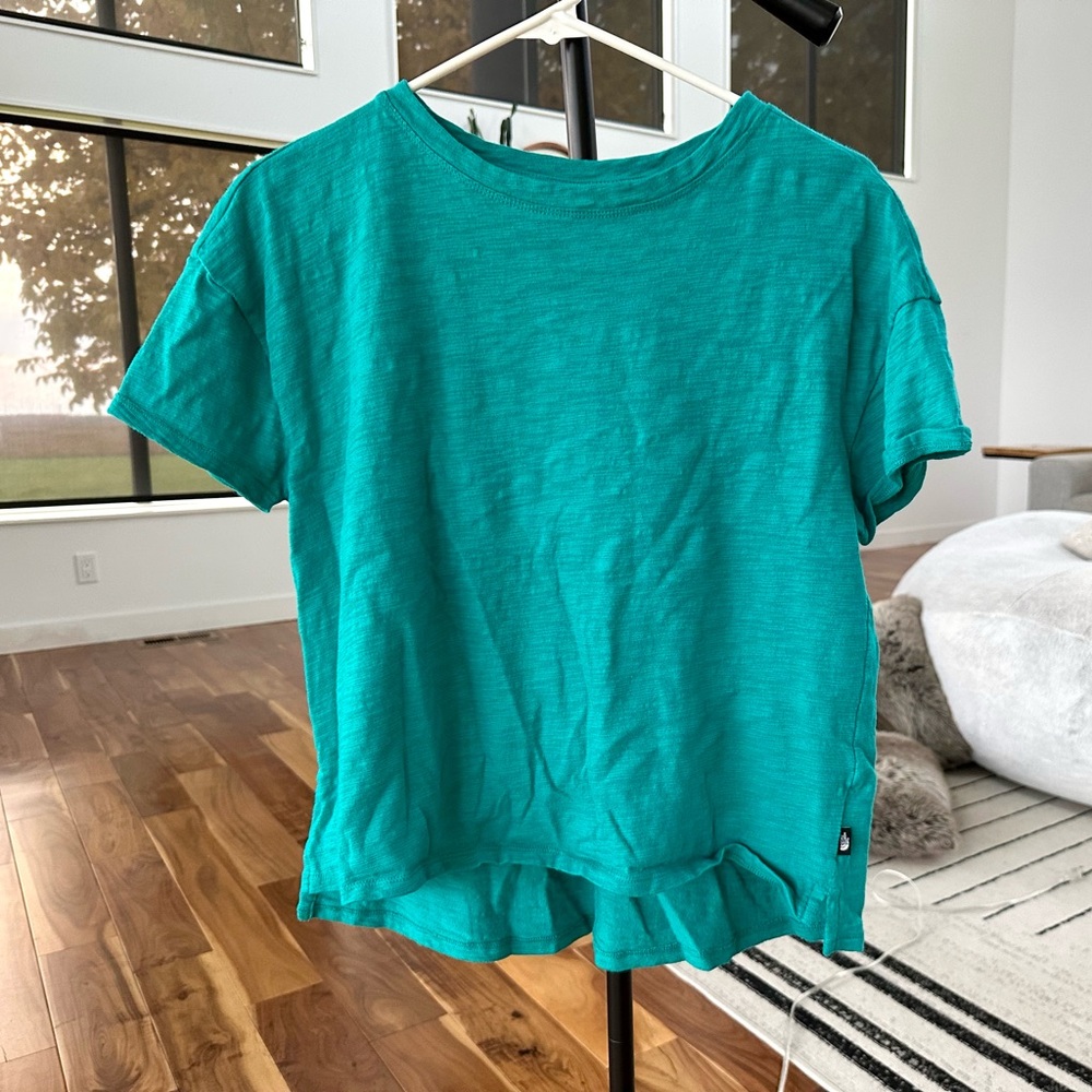 The North Face Crop Style Short Sleeve Tee